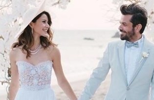 Beren Saat Sosyal Medyada Paylasti Artik Yuzuk Takmadan Dolasiyor Magazin Haberleri