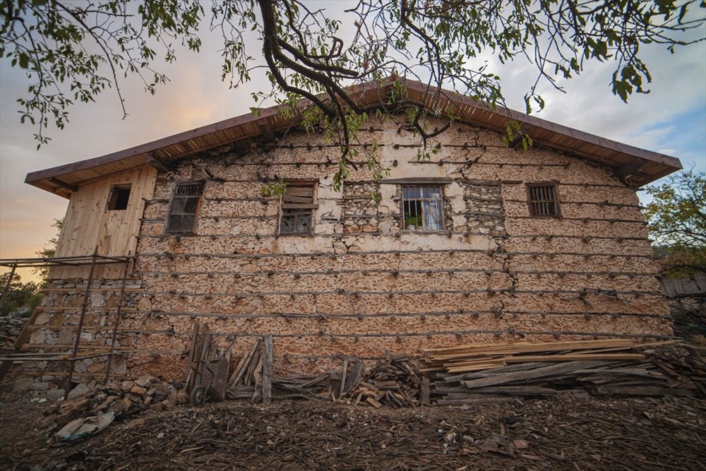 Yıllara meydan okuyan tarihi 'düğmeli evler' turizme kazandırılıyor - 4