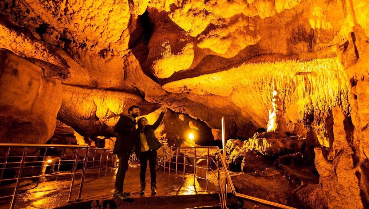 Tokat'ta 3,5 milyon yıllık doğa harikası Ballıca Mağarası'na rekor ziyaretçi