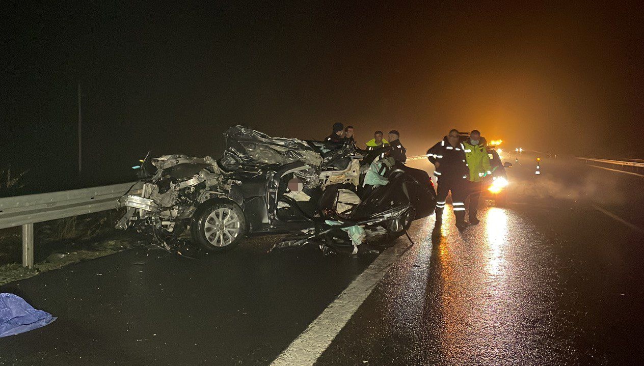 Şarkıcı Gülçin Ergül trafik kazası geçirdi
