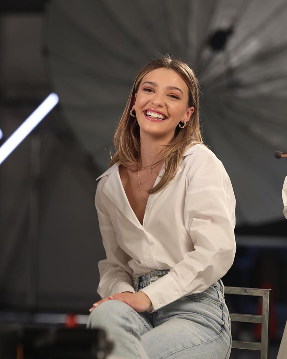 Oyuncu Melisa Döngel babası tarafından istismara uğradığını açıkladı (Kardeşi için mücadele ediyor) - 4