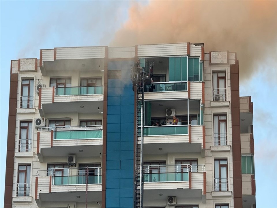 Diyarbakır'daki yangın faciasına ilişkin iki şüpheli tutuklandı - 1