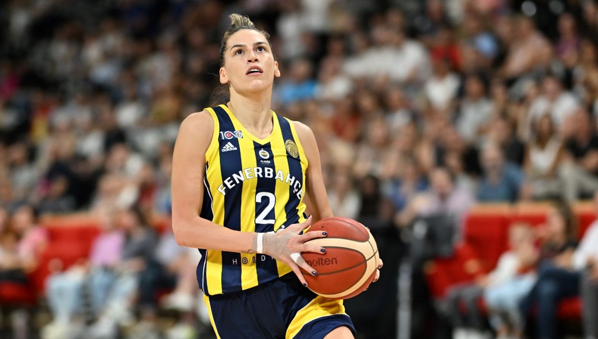 WNBA'deki ikinci Türk olacak Sevgi Uzun, ABD'ye şampiyon gitmek istiyor WNBA'deki ikinci Türk olacak Sevgi Uzun, ABD'ye şampiyon gitmek istiyor