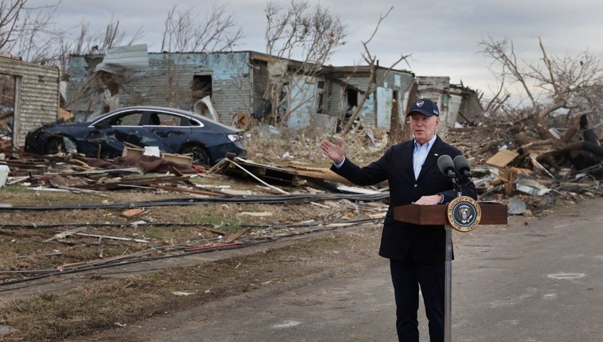 Biden, hortumun vurduğu Kentucky'de felaketzedelerle buluştu