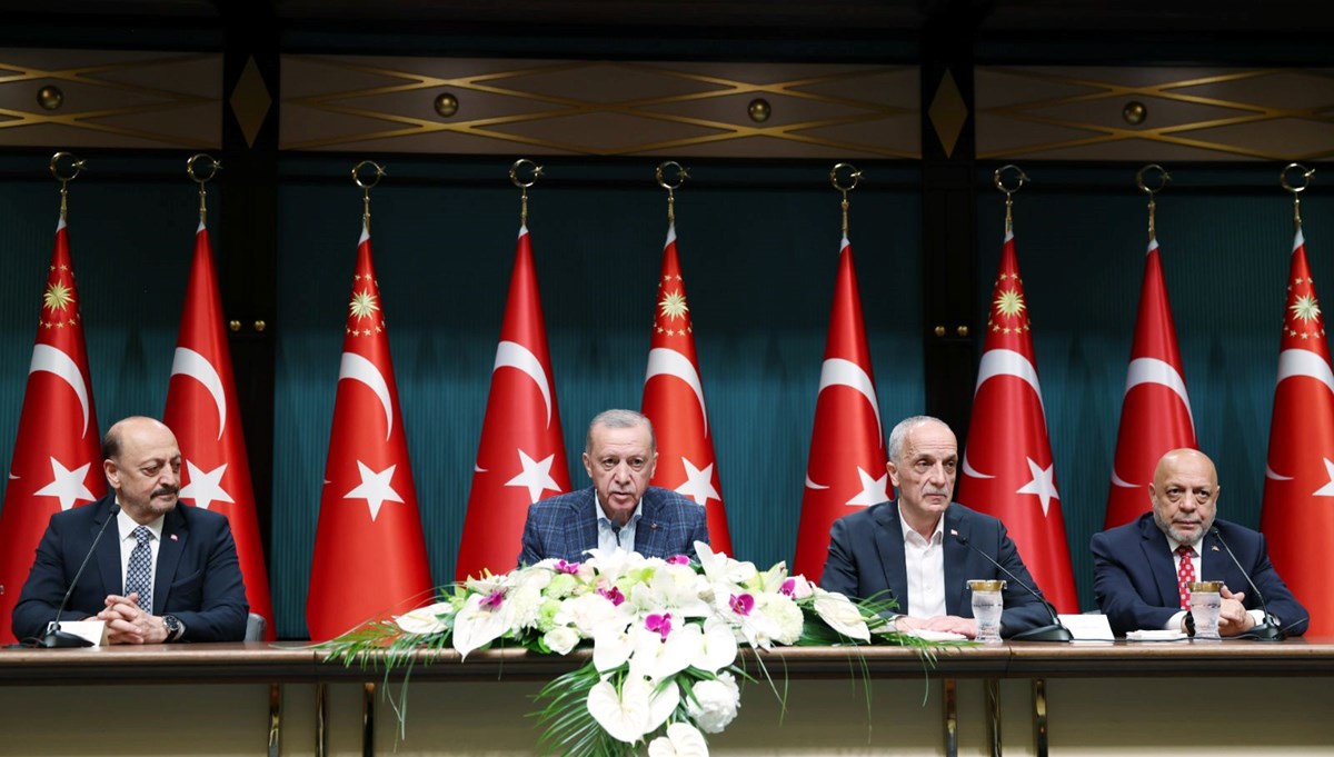 SON DAKİKA HABERİ: Kamu işçisinin zam oranı açıklanıyor SON DAKİKA HABERİ: Kamu işçisinin zam oranı açıklanıyor