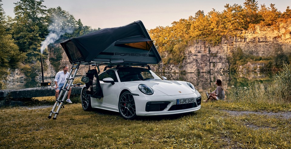 Pistlerden kampa: Porsche'den araç üstü çadır - 1