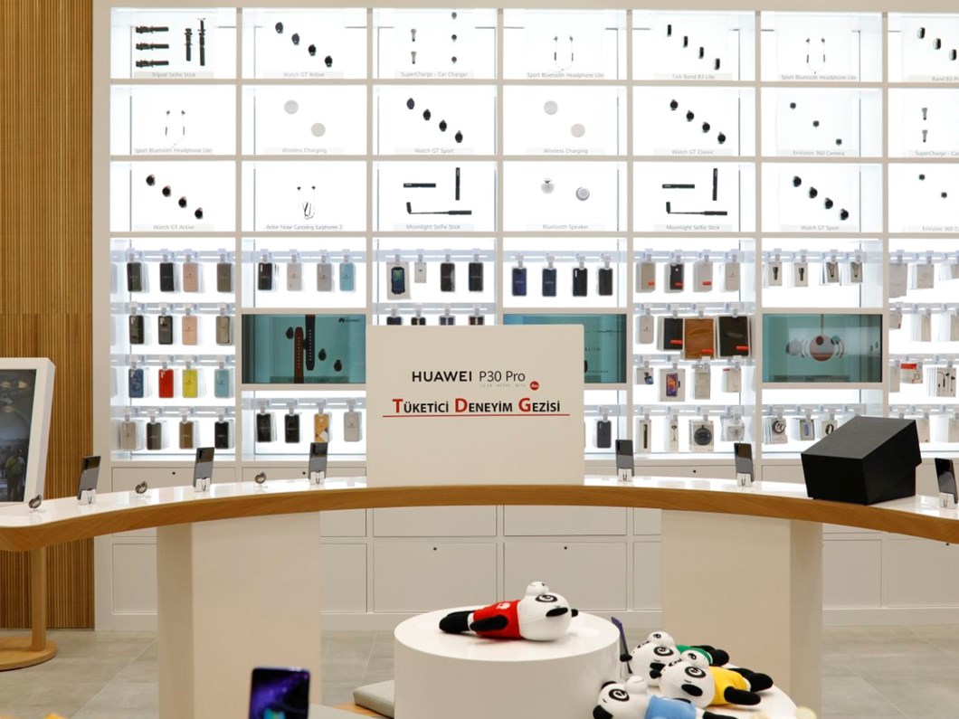 huawei deneyim magazasi yarin istinyepark ta aciliyor
