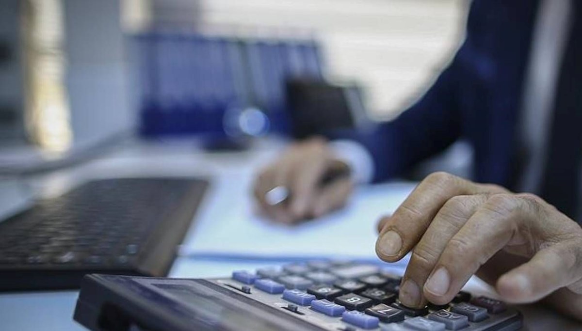 Bazı memurluklara yaş sınırı geliyor