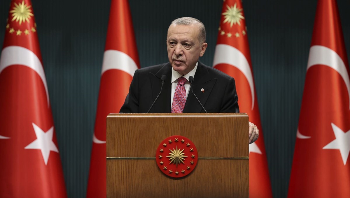 Cumhurbaşkanı Erdoğan, memura ve emekliye ek zam açıkladı