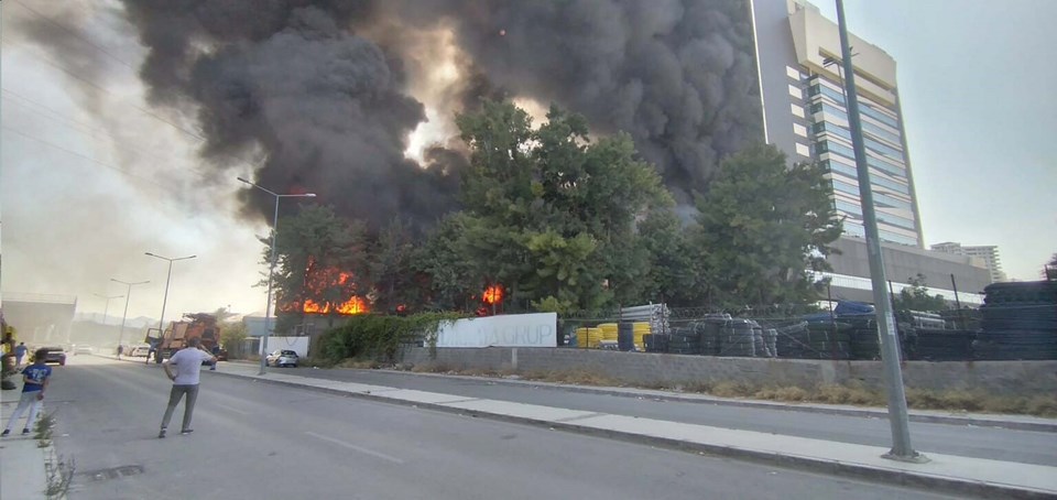 Trafoda çıkan yangın hastaneye sıçradı - 1