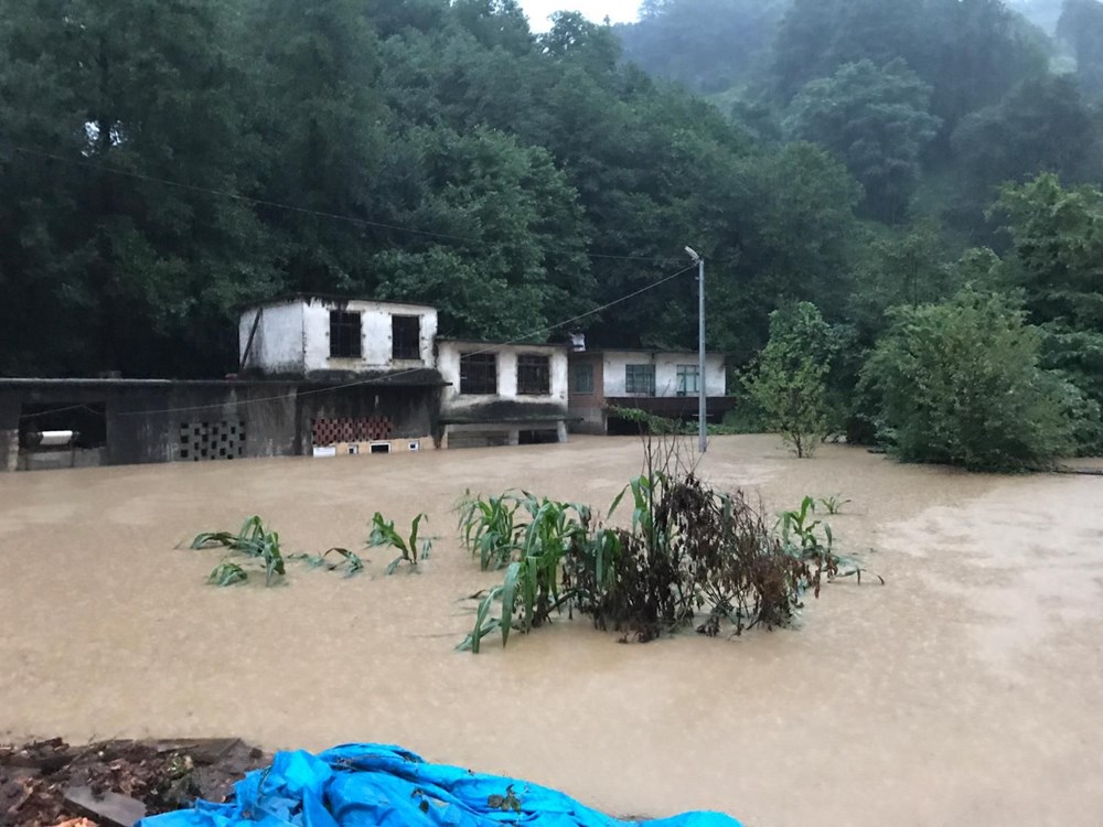 Şiddetli yağış Rize'yi de vurdu: 2 can kaybı - 6