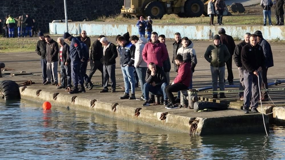 Trabzon’da iki genç dalgalara kapıldı (Son görüntüleri ortaya çıktı) - 4