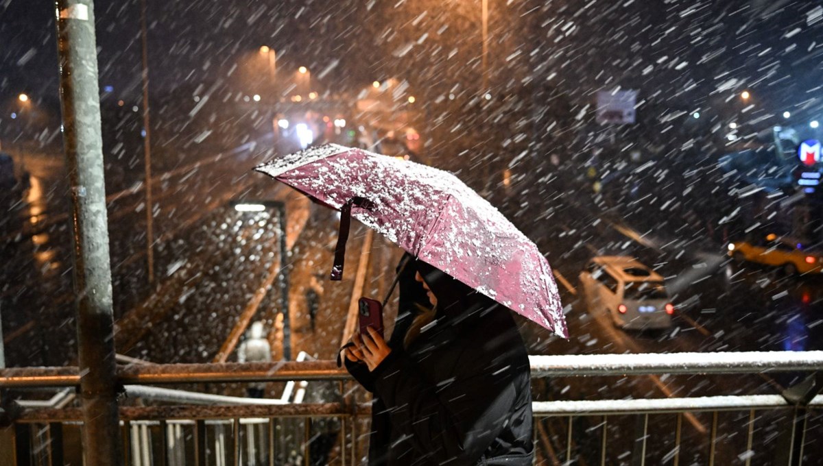 Hafta sonuna dikkat! İstanbul'a lapa lapa kar yağabilir