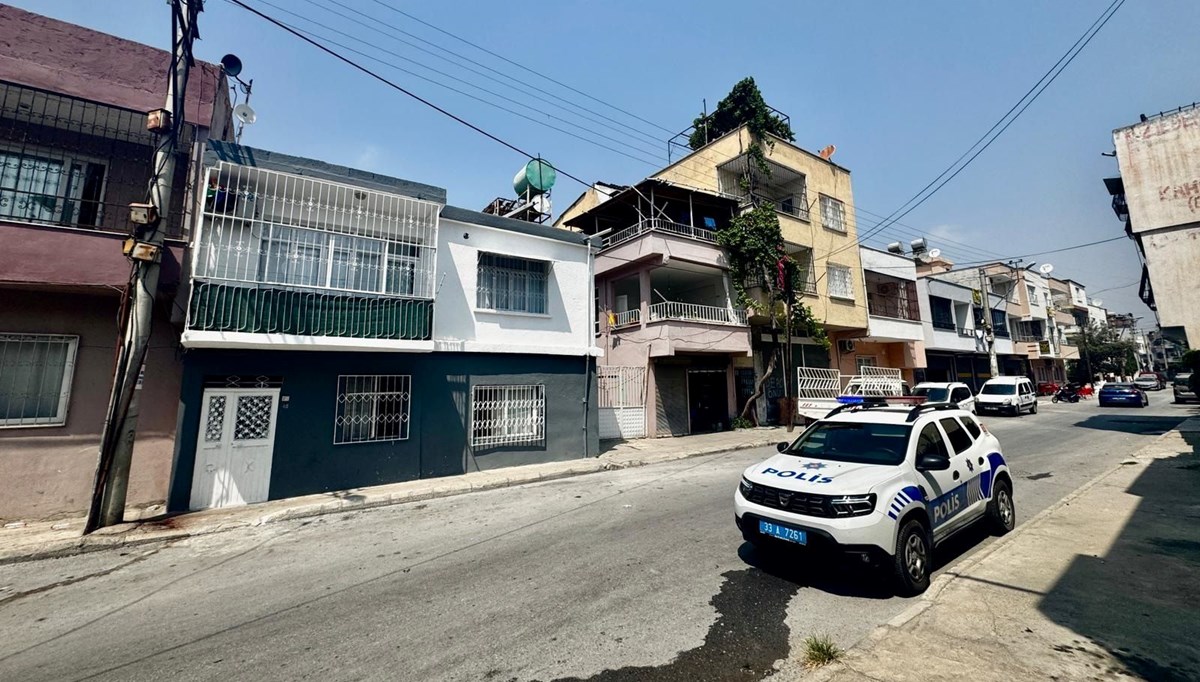 Mersin'de anne ile kızı öldürüldü