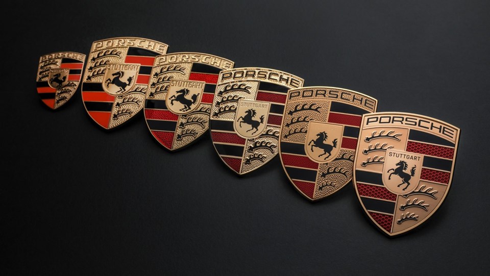 Porsche'nin ikonik logosu çok farklı olabilirmiş: İşte arşivden çıkan eski denemeler - 1