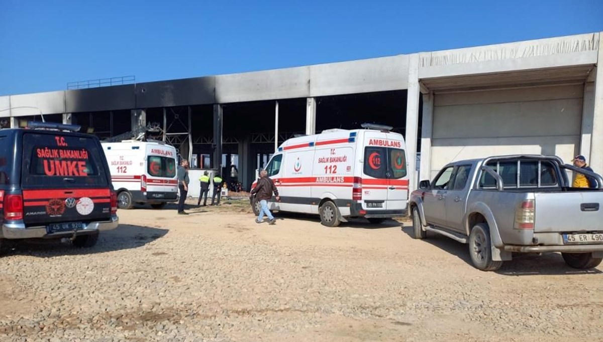 Manisa’da şantiye sahasında yangın: 2 işçi öldü Manisa’da şantiye sahasında yangın: 2 işçi öldü