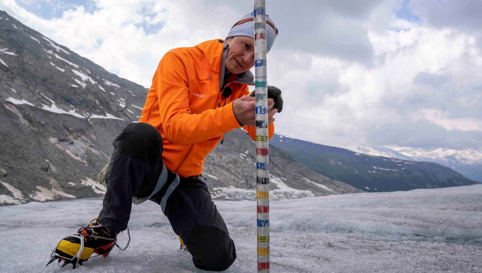 Bilim insanları uyardı: Dünya eriyor