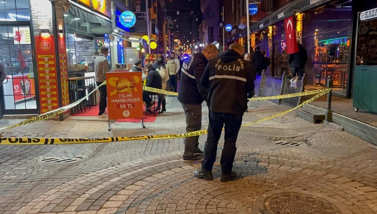 Kar maskeli saldırgandan art arda iki saldırı: Yanlış kişiyi vurunca aynı yere bir daha gelip husumetlisini vurdu Kar maskeli saldırgandan art arda iki saldırı: Yanlış kişiyi vurunca aynı yere bir daha gelip husumetlisini vurdu