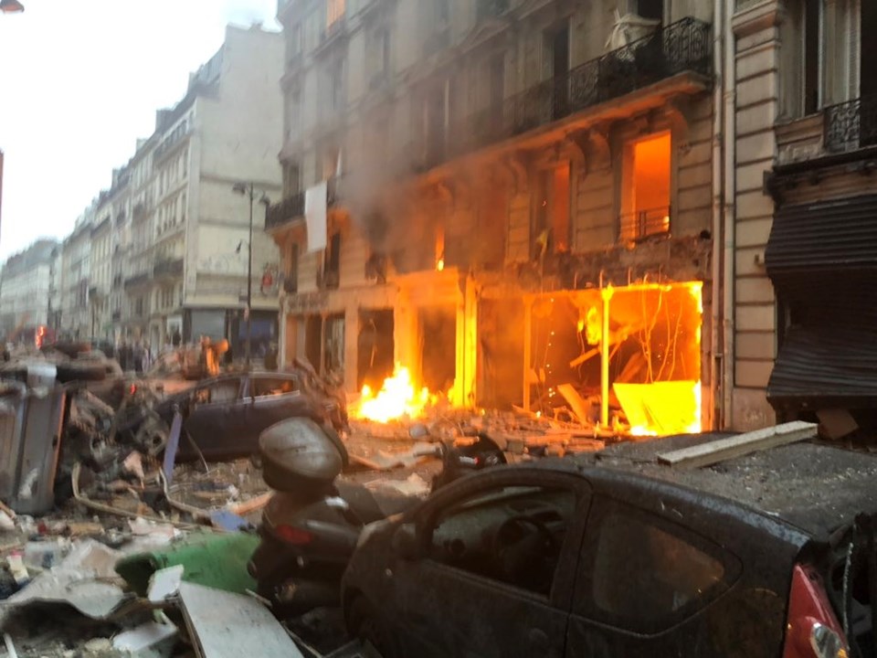 Paris'te fırında patlama: 3 ölü - 1