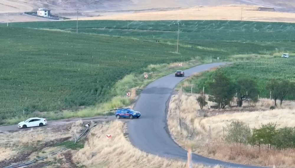 8 yaşındaki Narin kaçırıldı mı? Kaybolmadan önceki son
görüntüsü ortaya çıktı - 9