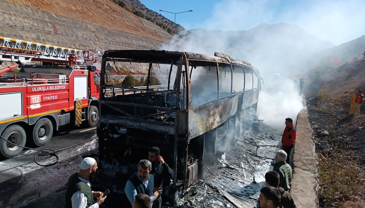 Niğde'de yolcu otobüsünde yangın