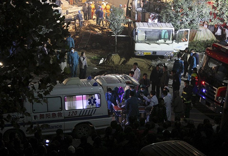 Çin'de bina çöktü: 17 ölü - 2
