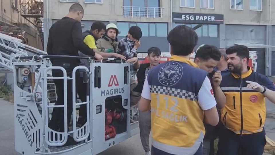 SON DAKİKA HABERİ: Başakşehir İkitelli Organize Sanayi Bölgesi'nde yangın - 2