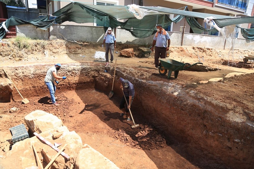 Muğla' da inşaat kazısında 2 bin 400 yıllık mezar kalıntıları bulundu - 2