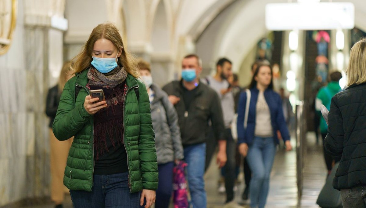 Omicron için DSÖ'den yeni aşı çağrısı: Aynı aşının tekrarlayan dozlarını uygulamak anlamsız