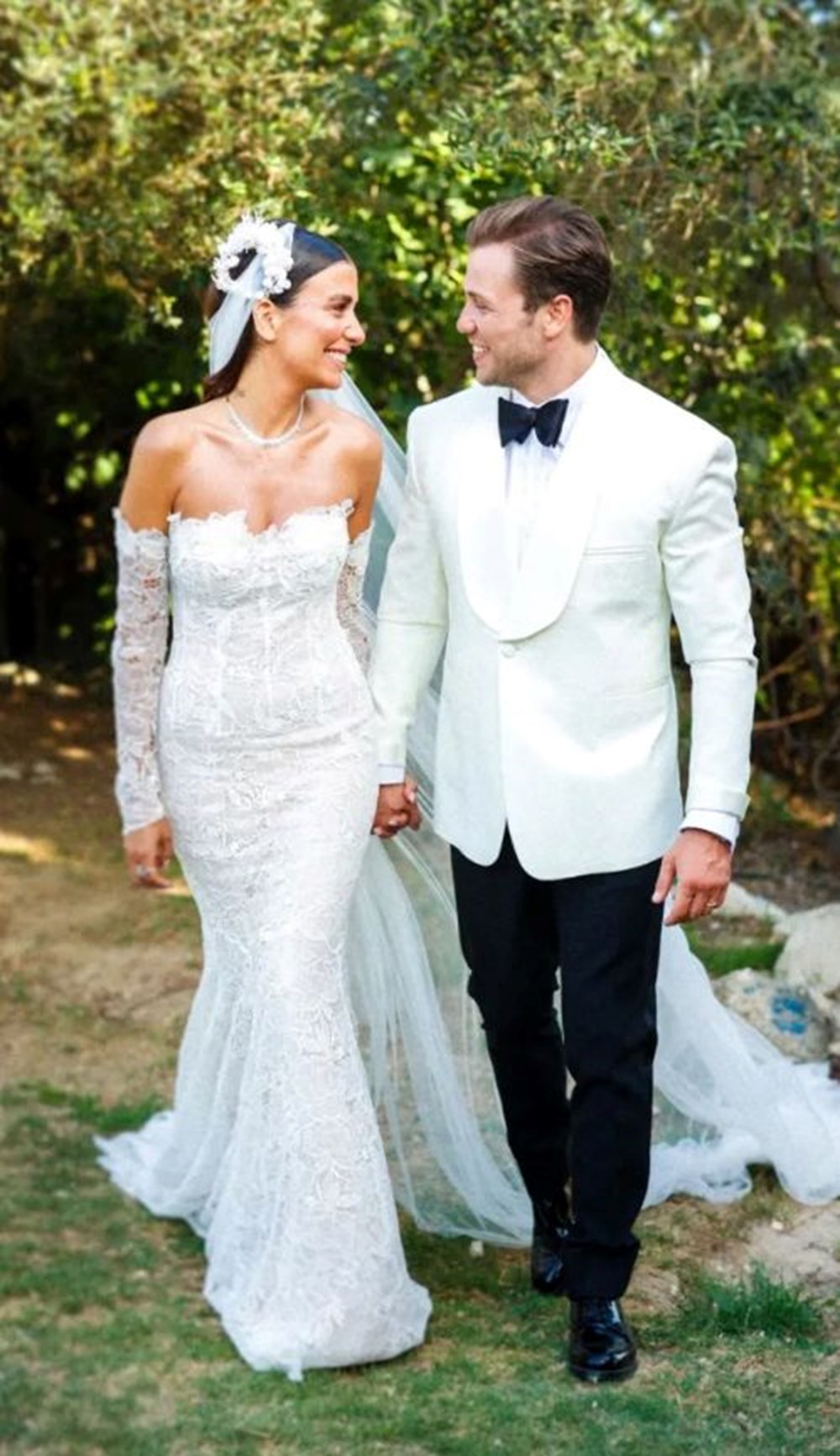 Tolga Sarıtaş ile Zeynep Mayruk'tan bebek haberi sonrası memnunluk pozu 72