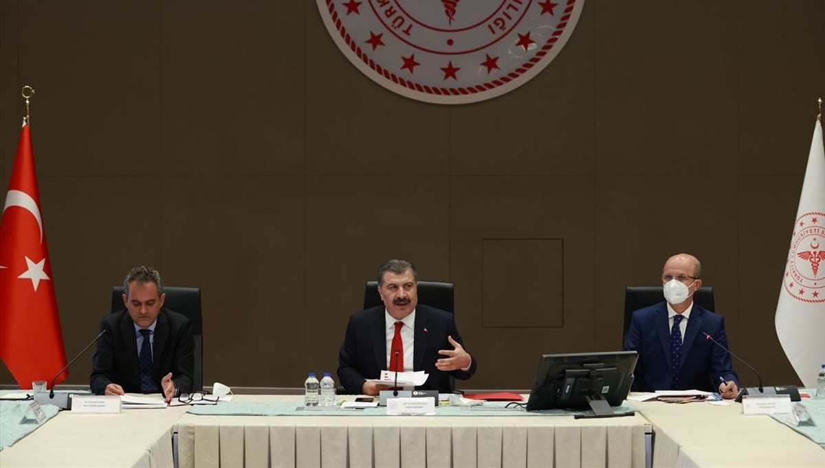 Bakan Koca: Vakaların yüzde 81'i tam aşılı değil
