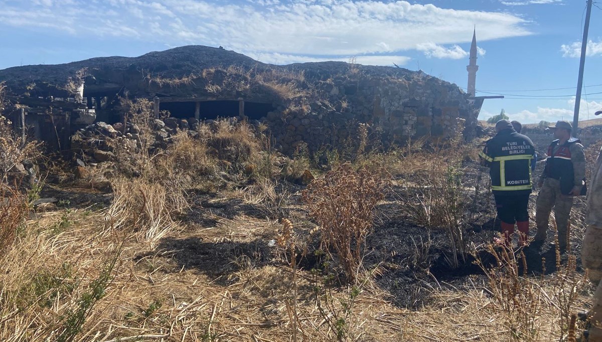 Metruk binada yangın