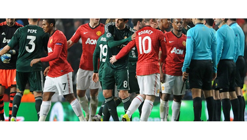 UEFA, Cüneyt Çakır'a sahip çıktı