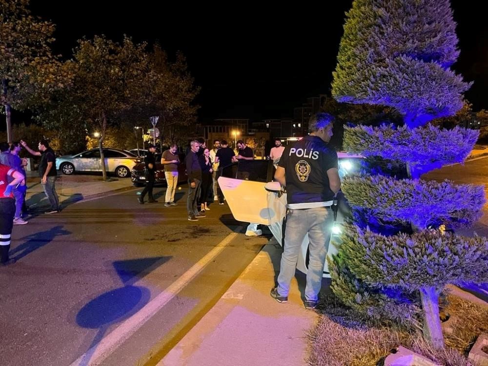 Beylikdüzü’nde kanlı infaz: 1 ölü, 3 yaralı | Ünlü suç örgütü liderinin yeğeni de araçtaydı - 4