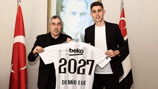 Beşiktaş'tan Demir Ege Tıknaz'a 3 yıllık imza