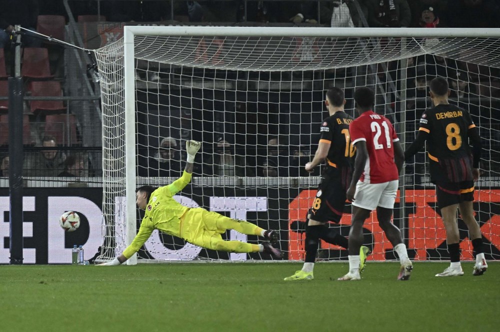 Muslera'nın yerini alacak isim netleşiyor - 3