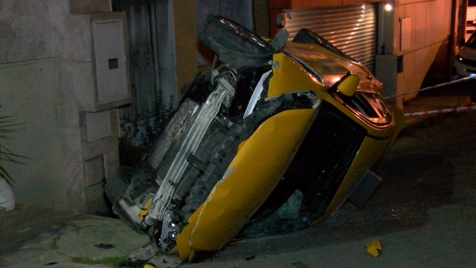 Taksi, 10 metreden çıkmaz sokağa uçtu - 1