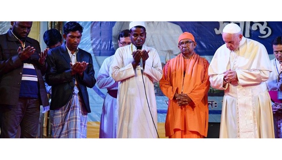 Papa Francis "Rohingya" kelimesini ilk kez kullandı