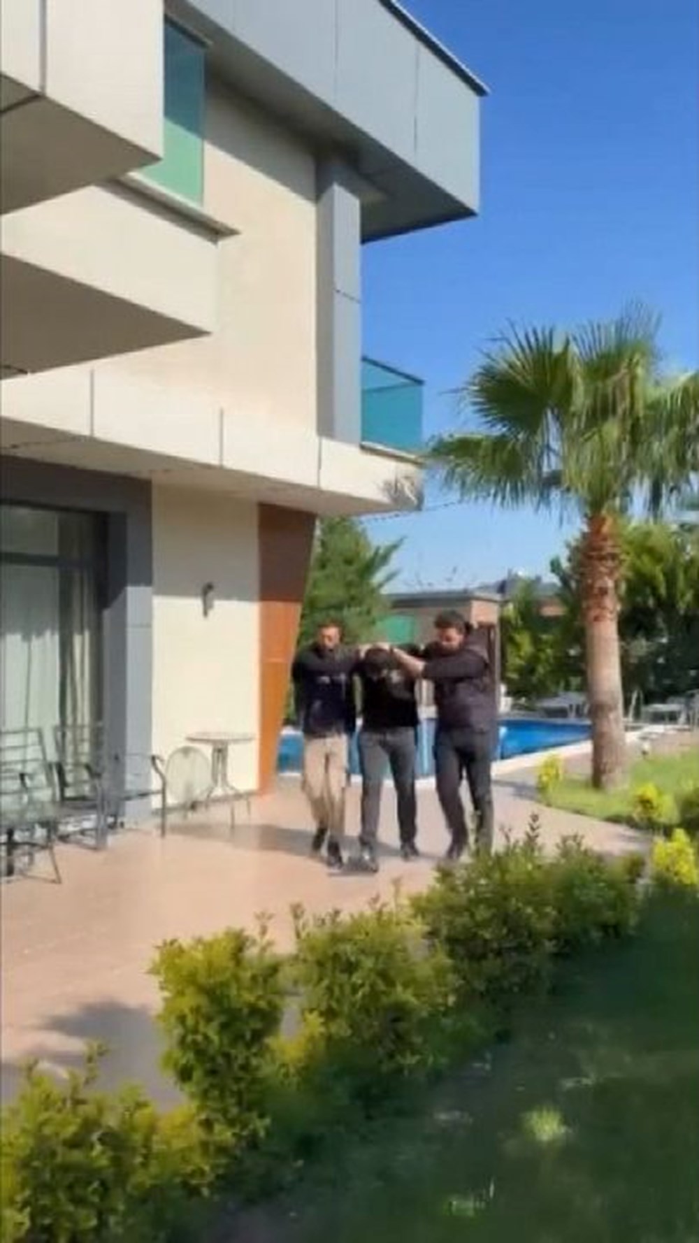 Milyonlarca liralık kuyumcu soygunu: Şebeke lüks rezidansta yakalandı - 7