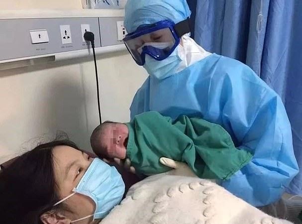 Do�duktan bir g�n sonra corona vir�s� te�his edildi