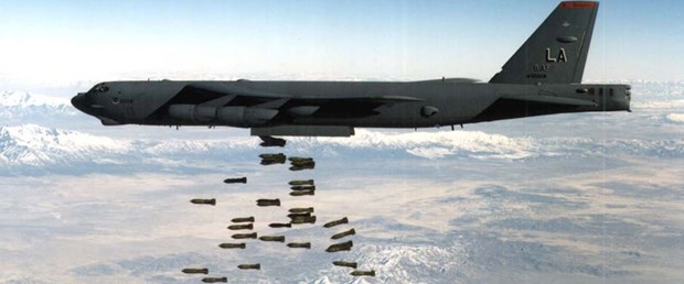 abd afganistan b-52 bombardıman070218.jpg