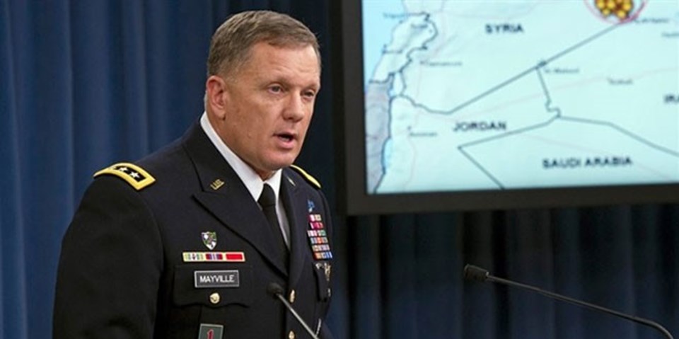 Pentagon Sözcüsü Deniz Albay Jeff Davis