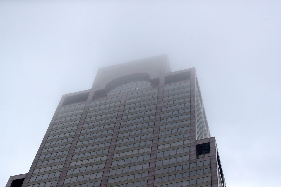2019-06-10t183531z-1511396220-rc12b0eb2540-rtrmadp-3-new-york-crash-helicopter,xTC2oLgstkiFunaHDumVnA.jpg