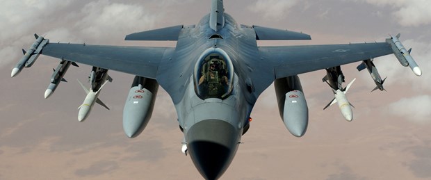 abd-f-16-savaş-uçak110815.jpg