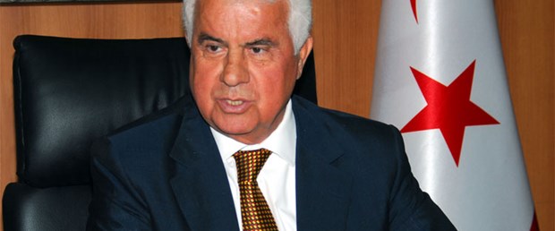 Ada'da Derviş Eroğlu önde
