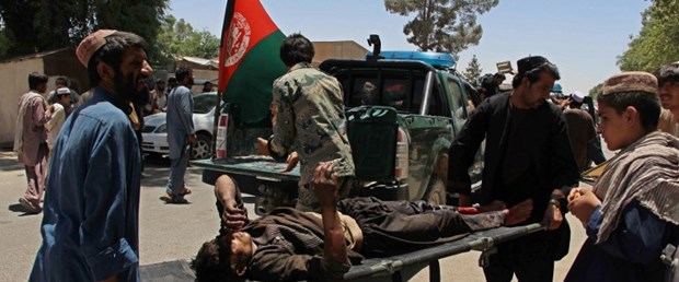 afganistan banka bomba saldırı220617.jpg