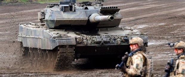 leopard almanya tank skandal171117.jpg