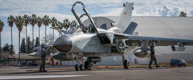 almanya incirlik milletvekili izin031016.jpg