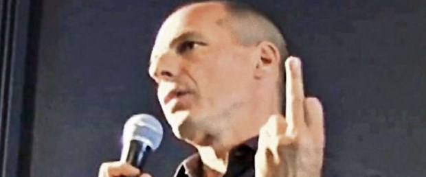 varufakis-orta-parmak200315