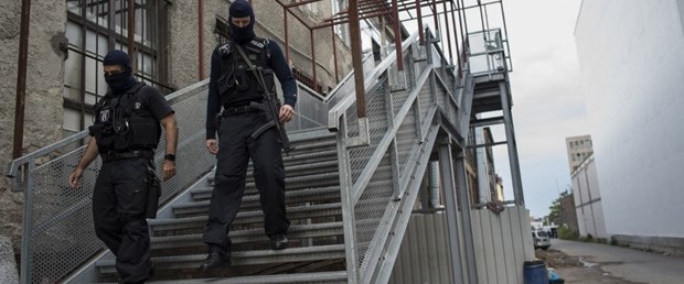 almanya aşırı sağ operasyon091019.jpg